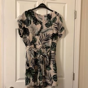 NWT Dorothy Perkins Romper